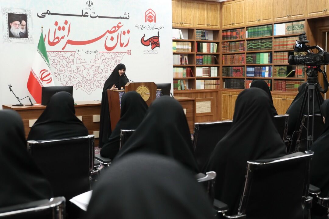 بانوان باید نقش جدیتر و پررنگتری در عرصه اجتماعی ایفا کنند