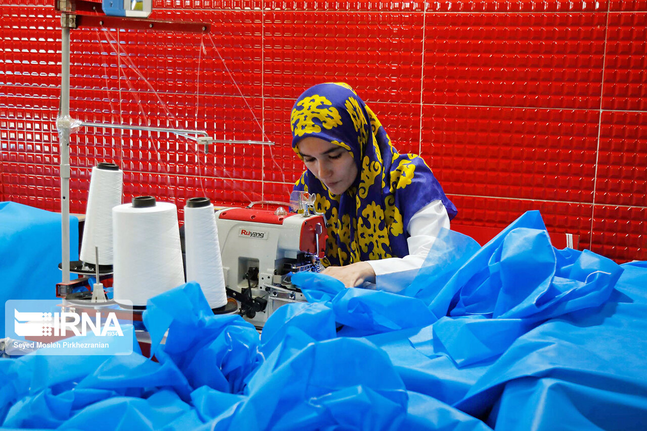 بانوی کار آفرین سنندجی