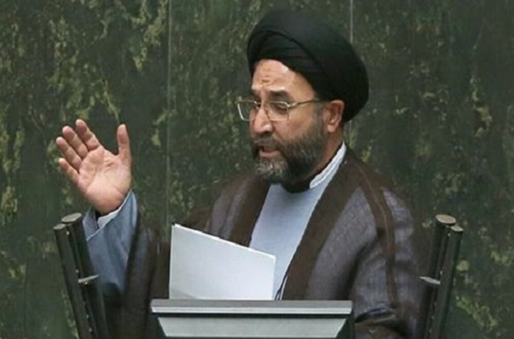 باید به فکر احیای دریاچه ارومیه باشیم