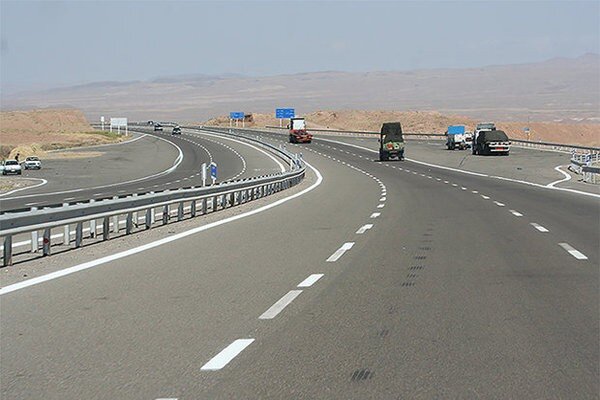 بخشی از اتوبان آزادگان فرو ریخت/ ممکن است فاجعه ملی رخدهد