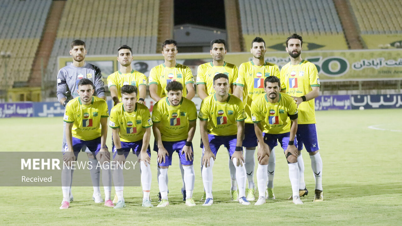 بدشانسی صنعت نفت در وقتهای اضافه/ پیکان زهرش را به آبادان ریخت