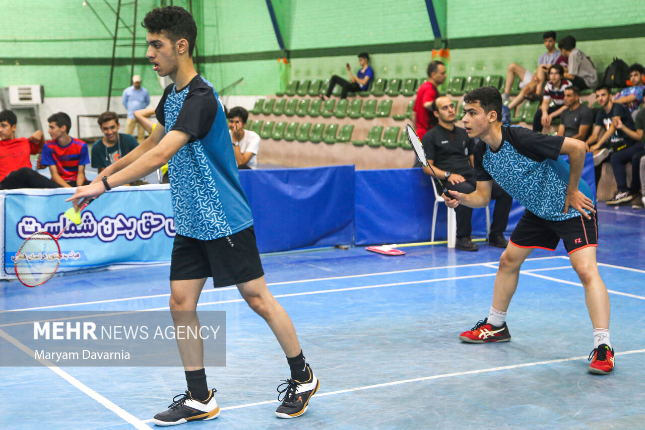 بدمینتون بازان قم طلای دونفره استعدادهای برتر کشور را کسب کردند