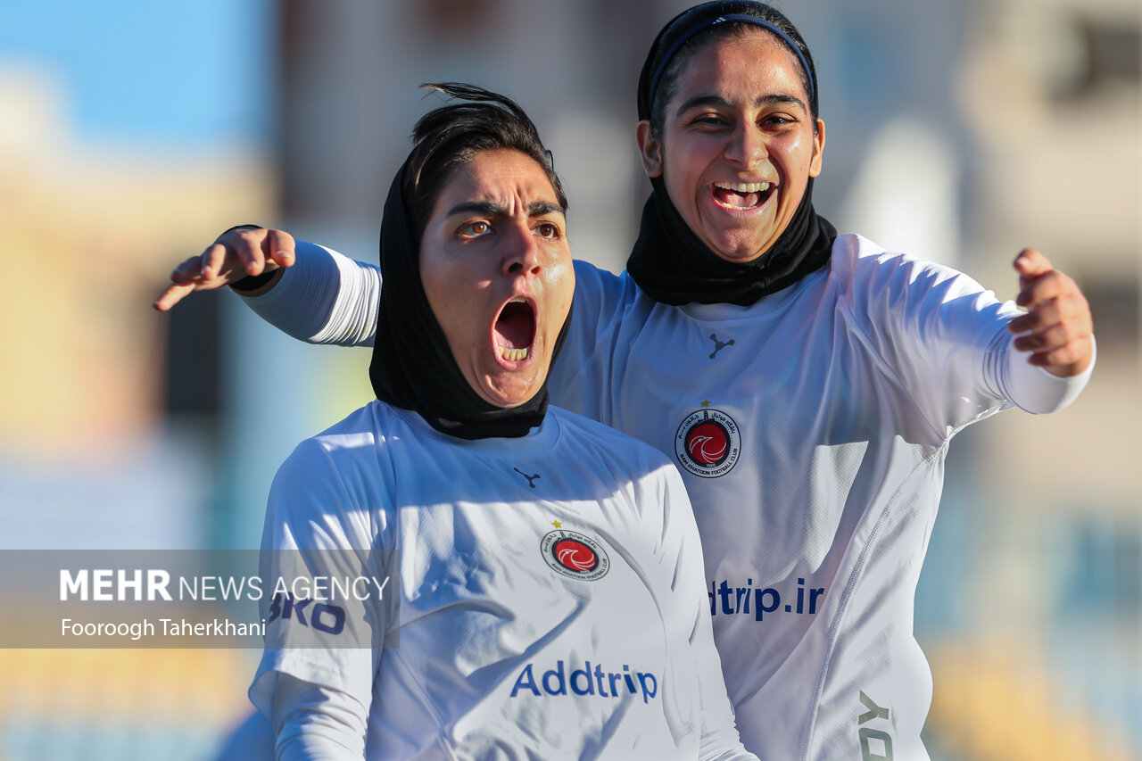 بدون «معمار» اما امیدوار به آینده؛ خاتون بم با رویای شیرین در راه آسیا