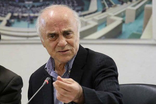 برای مجوز حرفهای سستی کردند/دغدغه جدی ورود بانوان به ورزشگاه