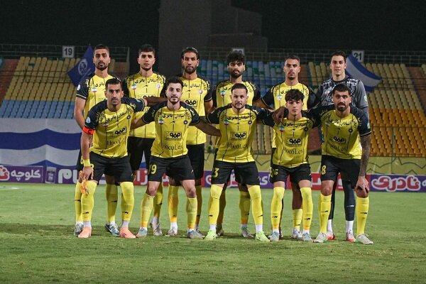 برتری سپاهان درنیمه اول دیدار با استقلال خوزستان