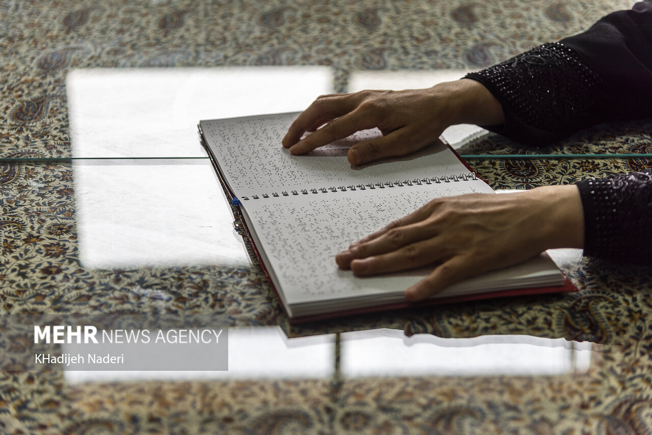 برجستهنگار هوشمند در اختیار نابینایان مناطق محروم قرارگرفت