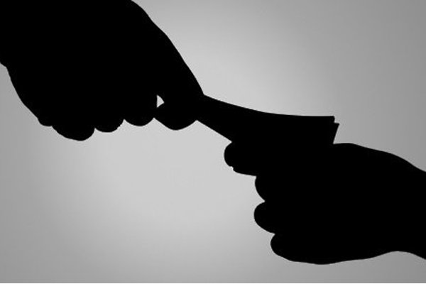 برخورد با فساد با نگاه پیشگیرانه میسر میشود