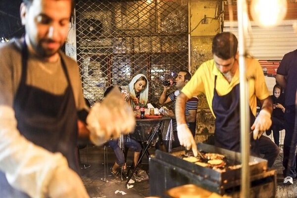 برخورد با مغازهداران سدکننده پیادهروها از امروز