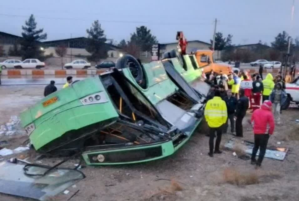 برخورد جدی با اتوبوسهای نا ایمن در استان سمنان/۲ اتوبوس توقیف شد