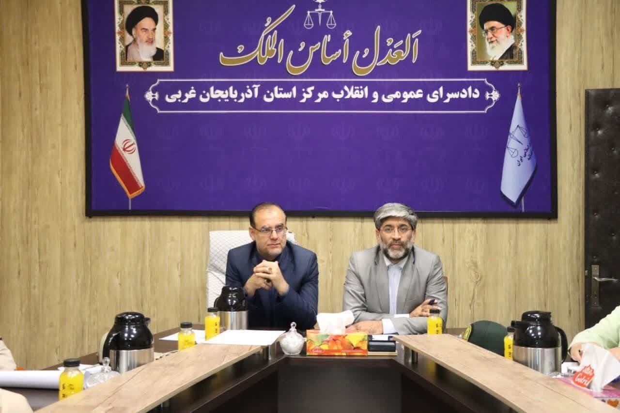 برخورد قاطع با عوامل مرتبط در تردد غیرمجاز اتباع بیگانه صورت
گیرد