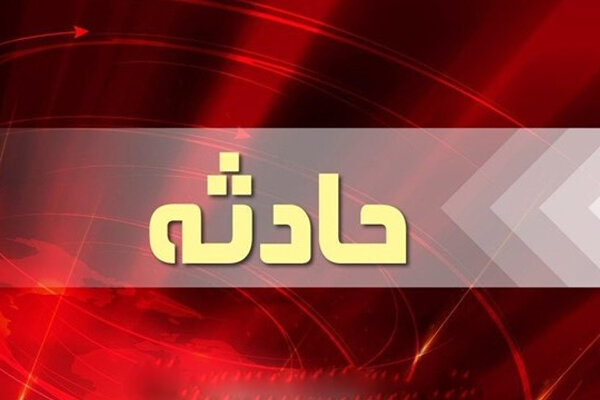 برخورد پراید با پایه بتنی تابلو در سبزوار منجر به فوت ۵ نفرشد