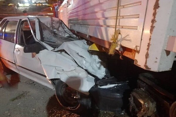 برخورد پراید با کامیون در بزرگراه بابایی یک کشته برجای گذاشت