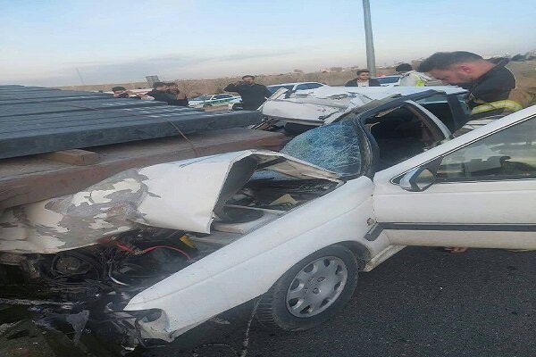 برخورد یک دستگاه خودرو پرشیا با تریلر تصادف مرگبار را رقمزد