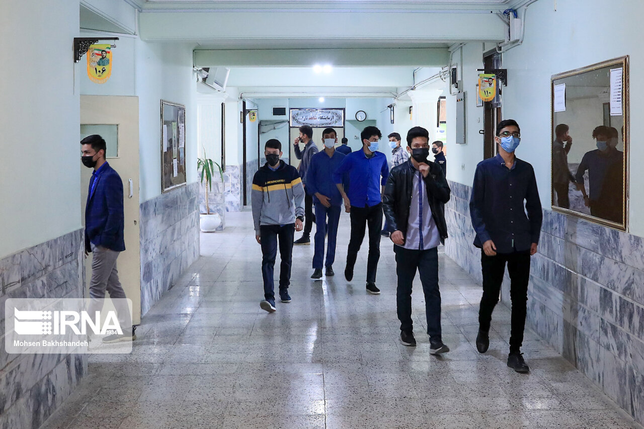 برخی با وجود همه برنامه ریزی‌ها به دنبال برهم زدن فضای مدرسه هستند/هیچ دانش آموزی اخراج نشده است