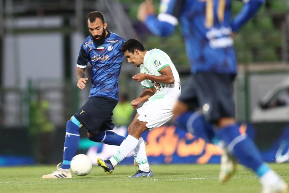 برد استقلال با گلبخودی در وقتهای اضافه/ آبیها در تعقیب پرسپولیس