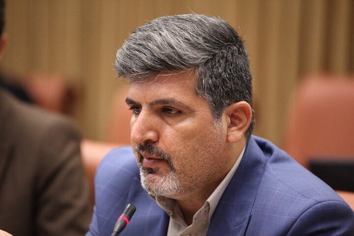 برداشت بی‌رویه آب و ساخت‌وسازهای غیرمجاز زریوار را تهدید می‌کند