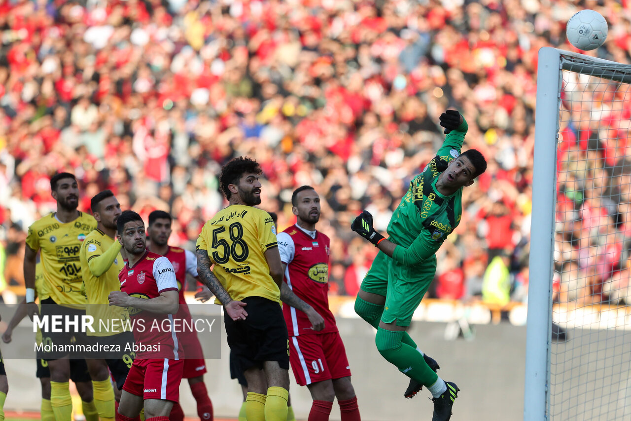 بردن ملوان از۳ امتیاز دربی برای پرسپولیس مهمتر است/وقت تعارف نیست