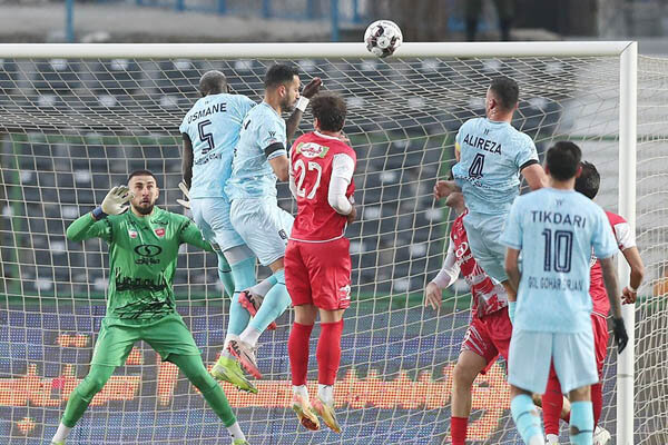 بررسی عملکرد جانشین بیرانوند در پرسپولیس؛ «گندوز» زیر ذرهبین مربی سابق