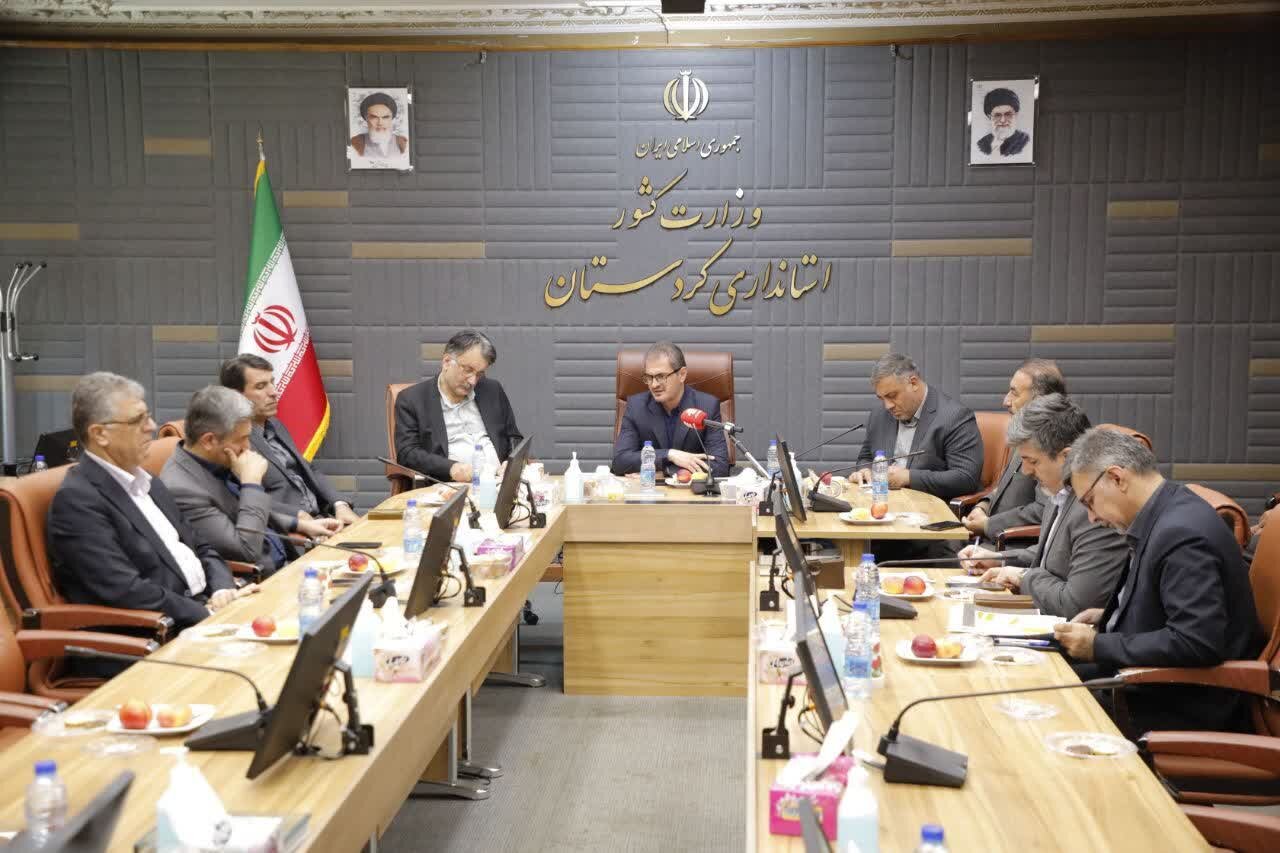 بررسی مشکلات و چالش‌های کردستان نیازمند تعامل مسوولان و
نمایندگان