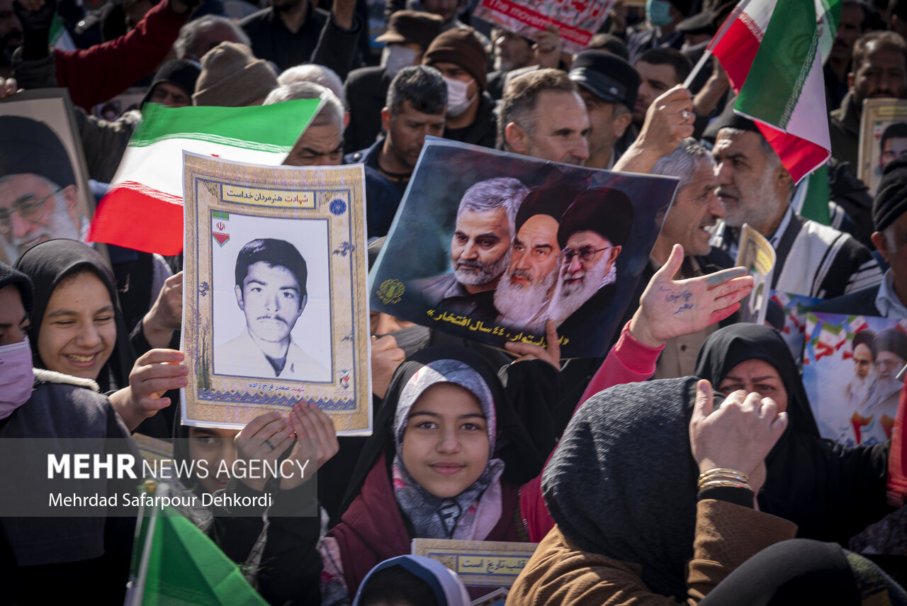 برپایی بیش از ۵۳۳ میز خدمت قضایی در یوم‌الله ۲۲ بهمن درکشور