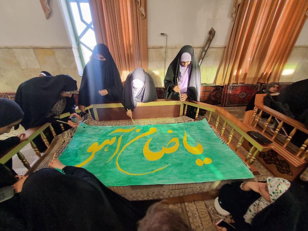 برپایی نمایشگاه خوشنویسی در حاشیه همایش «شمیم رضوی»سریش‌آباد