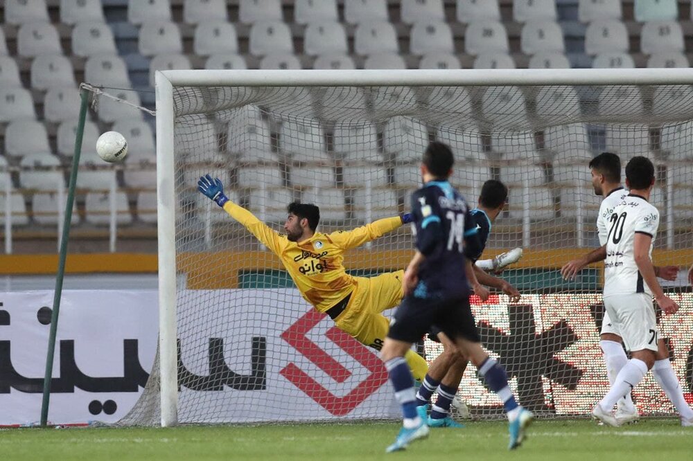 برگ برنده استقلال مقابل پیکان هواداران هستند