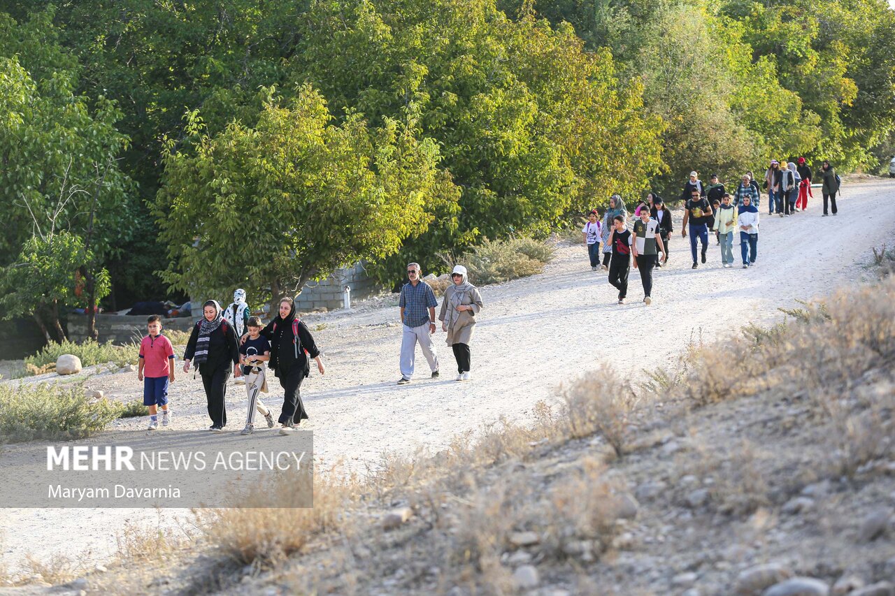 برگزاری برنامه طبیعت‌گردی ویژه بانوان در کوه‌های «سورمه‌لی» دهگلان