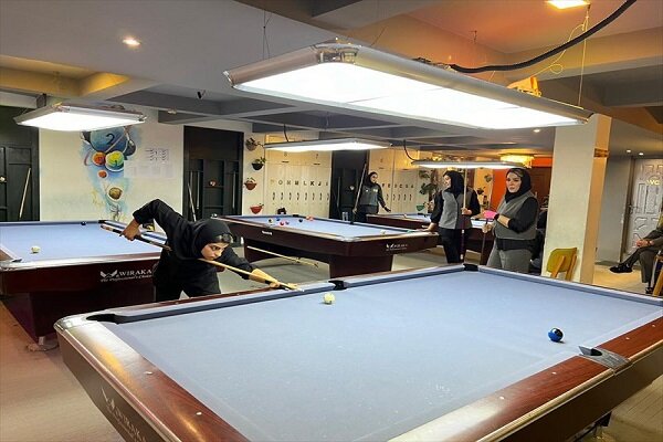 برگزاری رقابت های پاکت بیلیارد بانوان به مناسبت عید غدیر خم