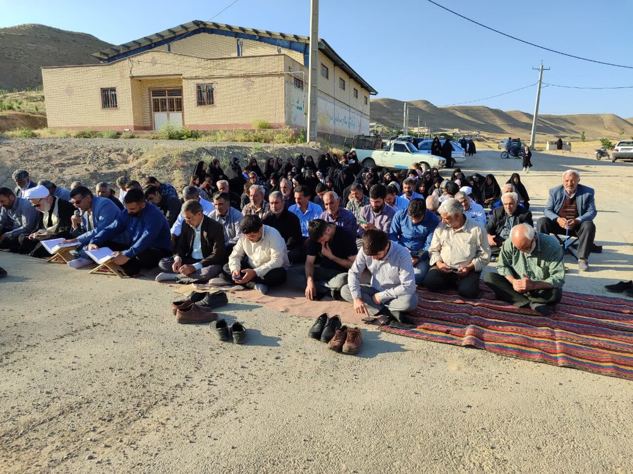 برگزاری مراسم دعای عرفه در شهر توپ آغاج