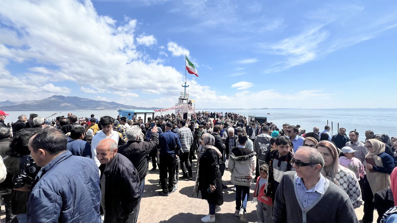 برگزاری مسابقات فرهنگی در جشنواره ورزشی و تفریحی دریاچه
ارومیه