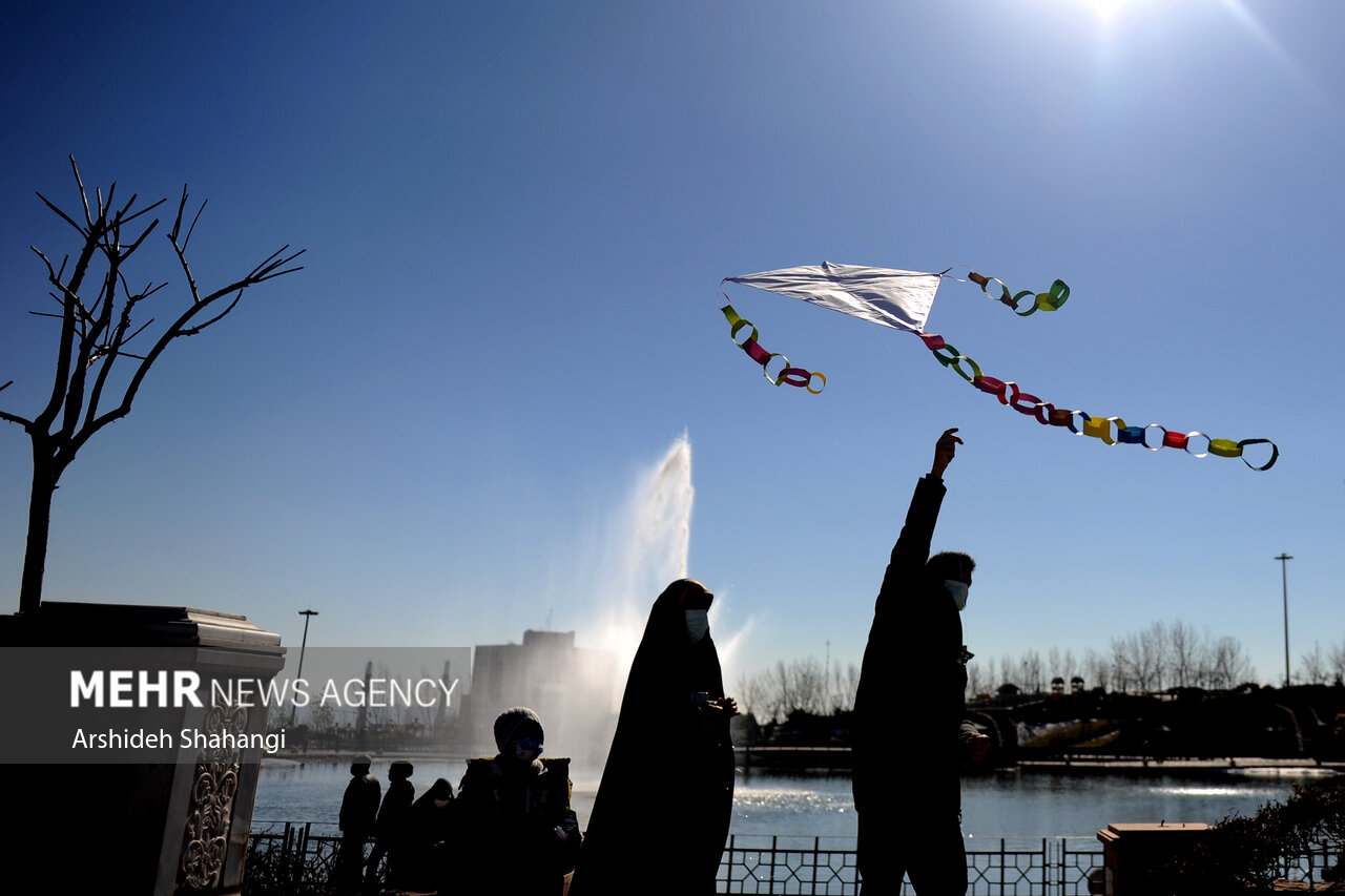 برگزاری نخستین جشنواره بادبادک‌ها با شعار «ایران قشنگ من»