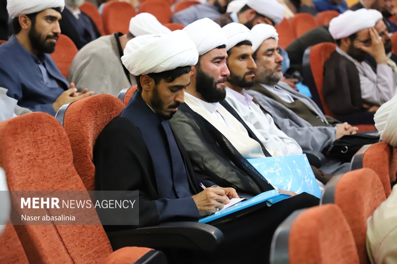 برگزاری همایش طلایه داران تبلیغ در کردستان
