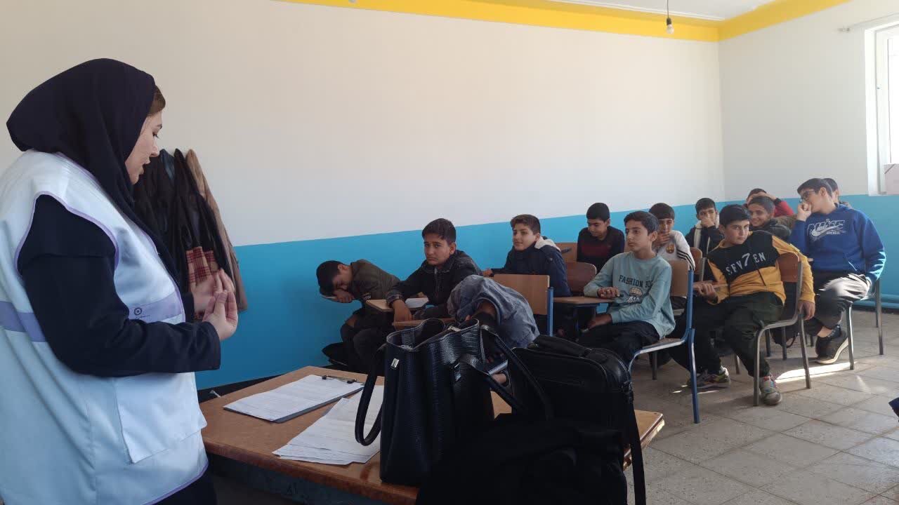 برگزاری کارگاه‌های پیشگیری از اعتیاد و آسیب‌های اجتماعی در مدارس بیجار