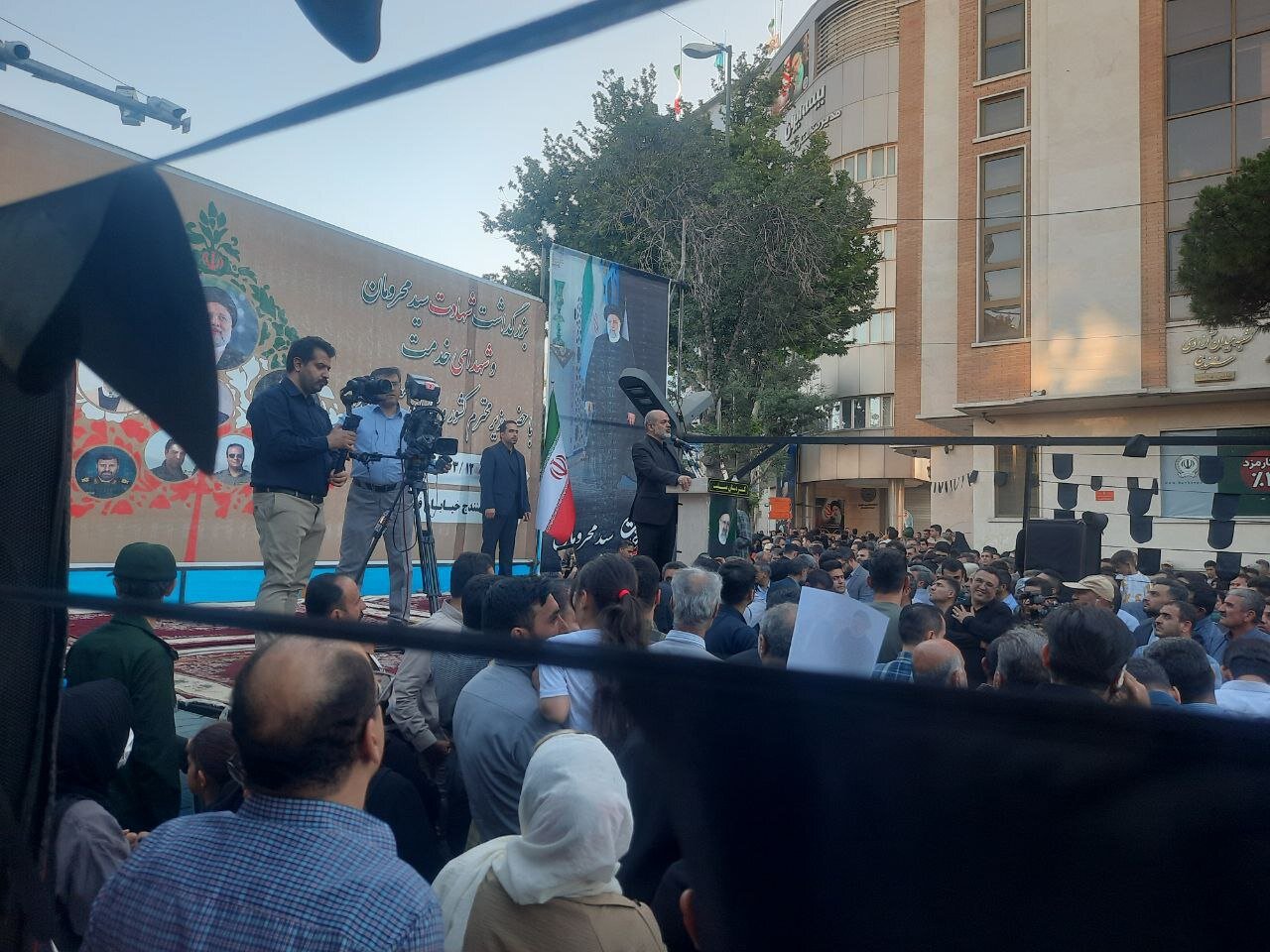 بزرگداشت شهید رییسی در کردستان بیانگر وفاداری مردم به نظام
است