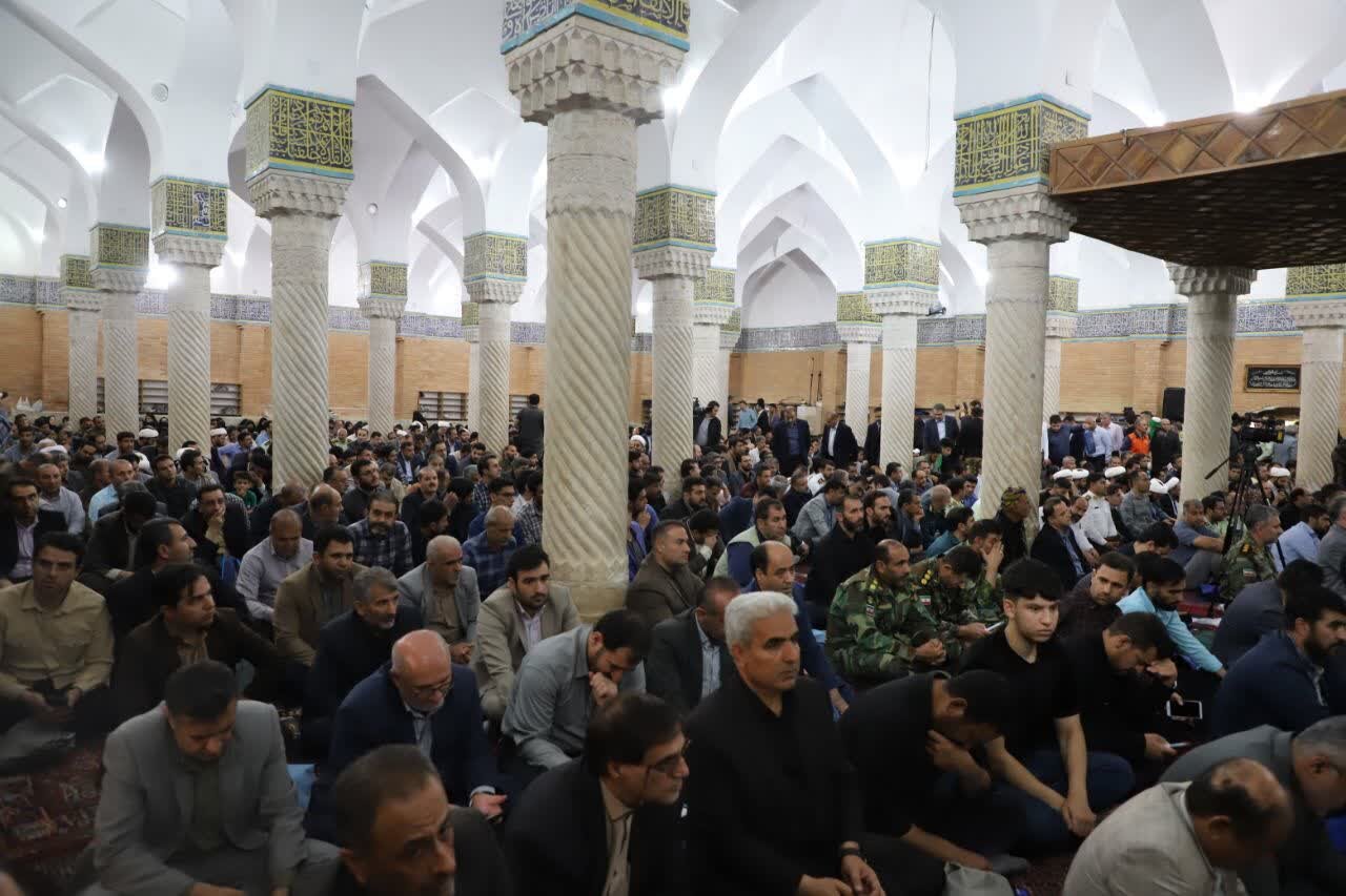 بزرگداشت شهیدان راه خدمت در مسجد جامع سنندج