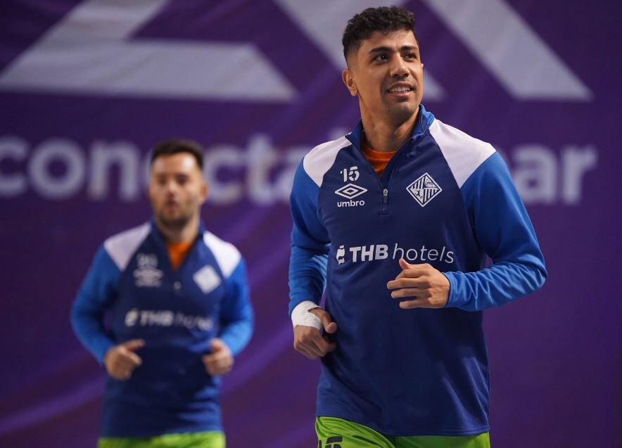 بلاتکلیفی دوبازیکن و یک مربی تیم ملی فوتسال برای بازیباازبکستان!