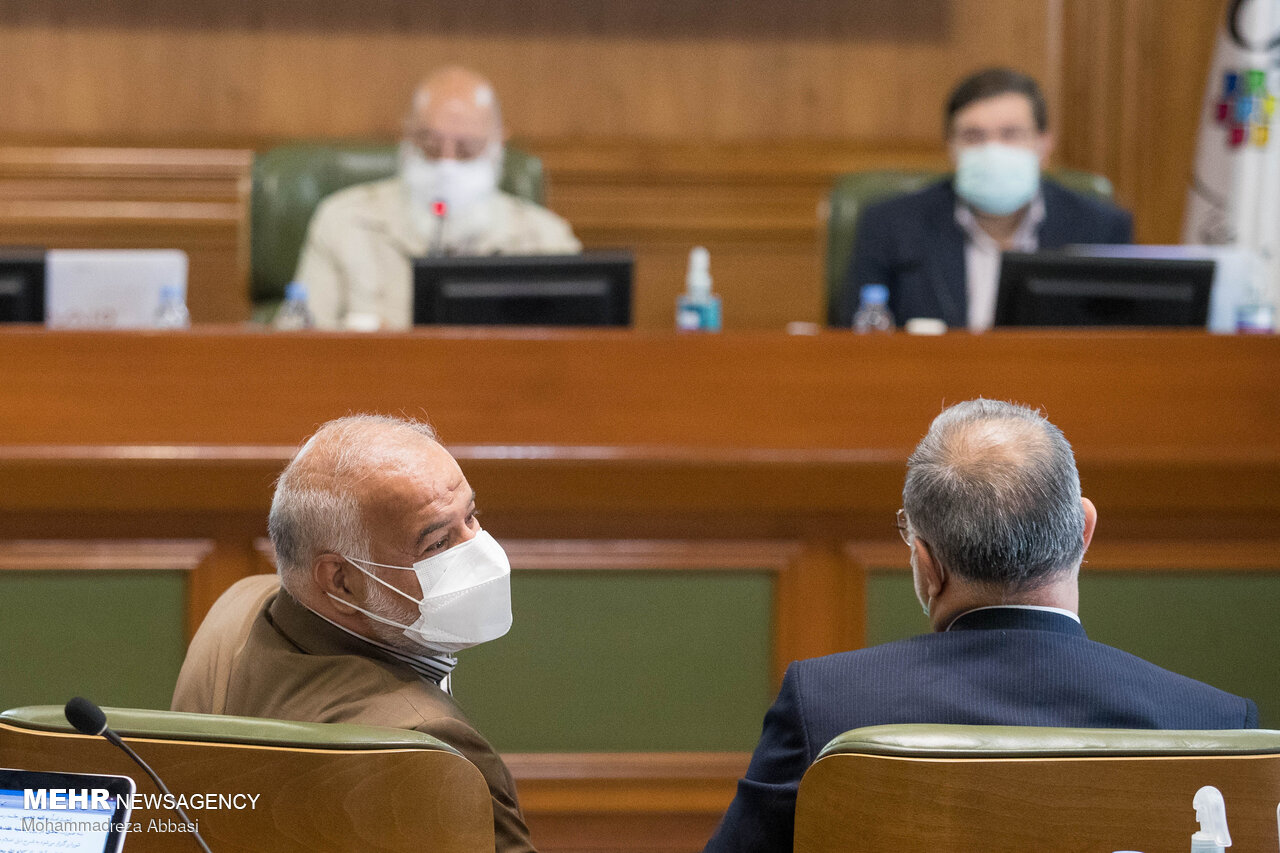 به جای ادعا و شعار گزارش عملکرد خواهم داد