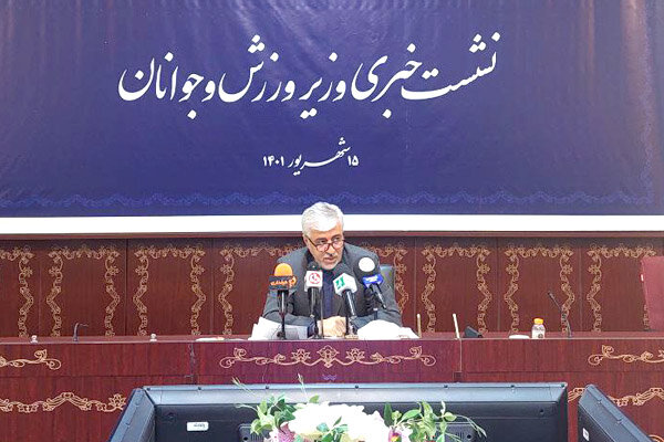 به خاطر تاج استیضاح می‌شوم/ گفتم زیدان را بیاورید پولش را می‌دهیم