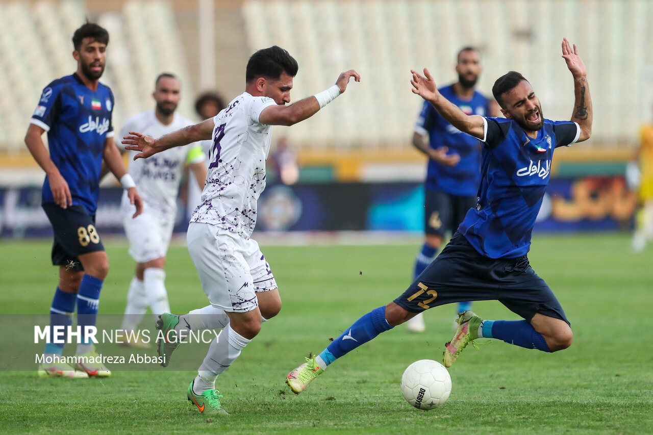 به دنبال برد برابر استقلال هستیم/ معادلات پرسپولیس را تغییردادیم