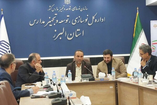 بهسازی و شاداب سازی ۱۱۰ هزار کلاس مناطق محروم در طرح شهید
عجمیان