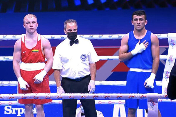 بوکسور ایران در نخستین مبارزه پیروز شد