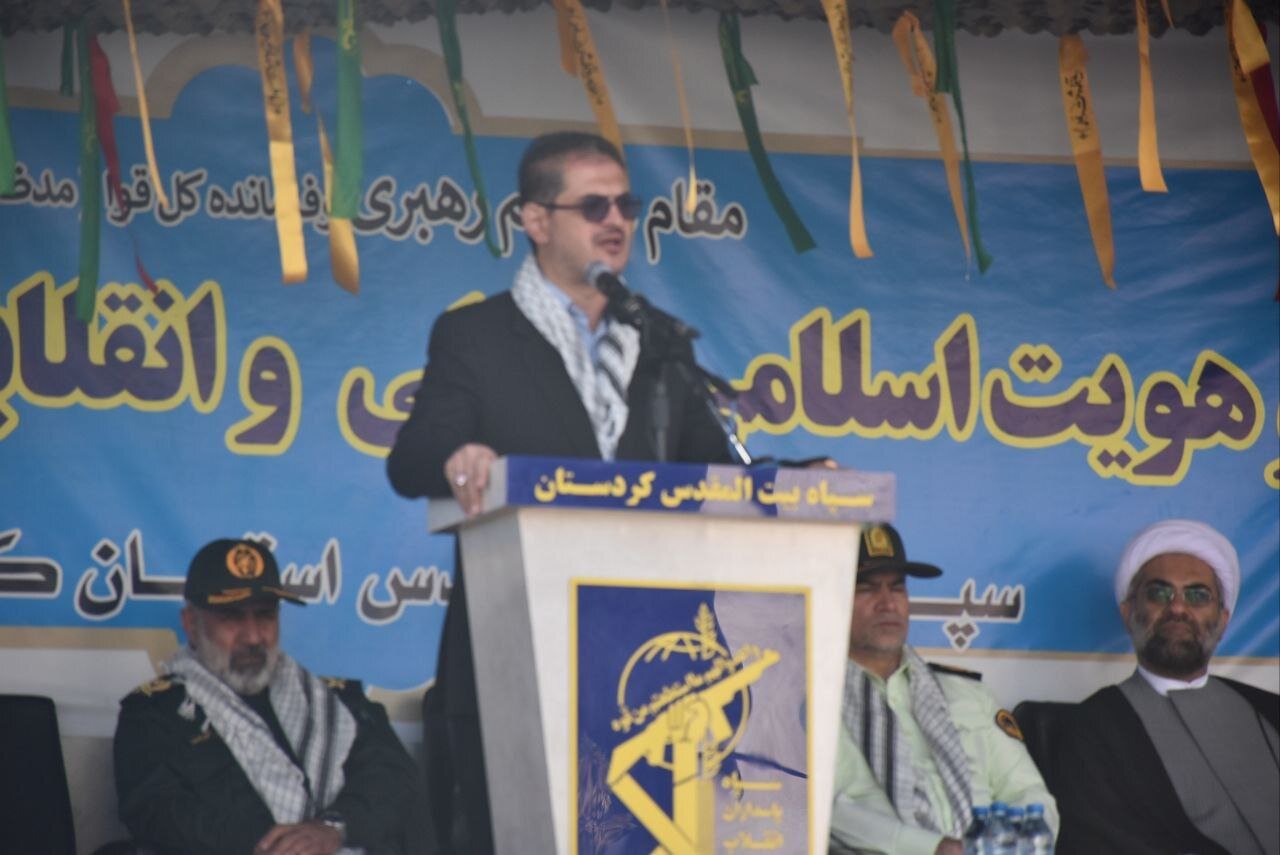 بیان ویژگی های دفاع مقدس یکی از مصادیق اصلی جهاد تببین است