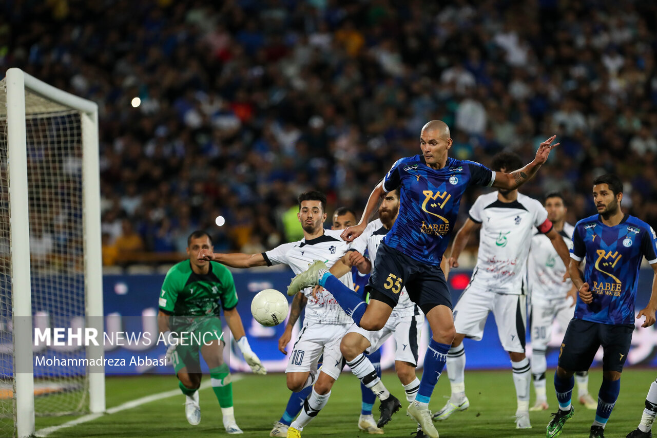 بیثباتی مدیریت به استقلال لطمه زده است/ شروع لیگ با یک تجربه تلخ