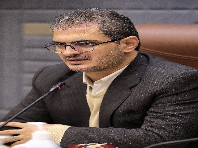 بیش از یک میلیارد تن ذخایر معدنی در کردستان وجوددارد