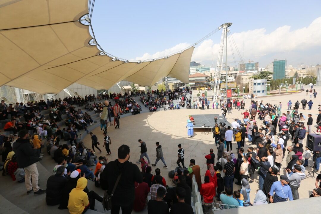 بیش از یک میلیون گردشگر از منطقه عباس آباد تهران بازدید کردند