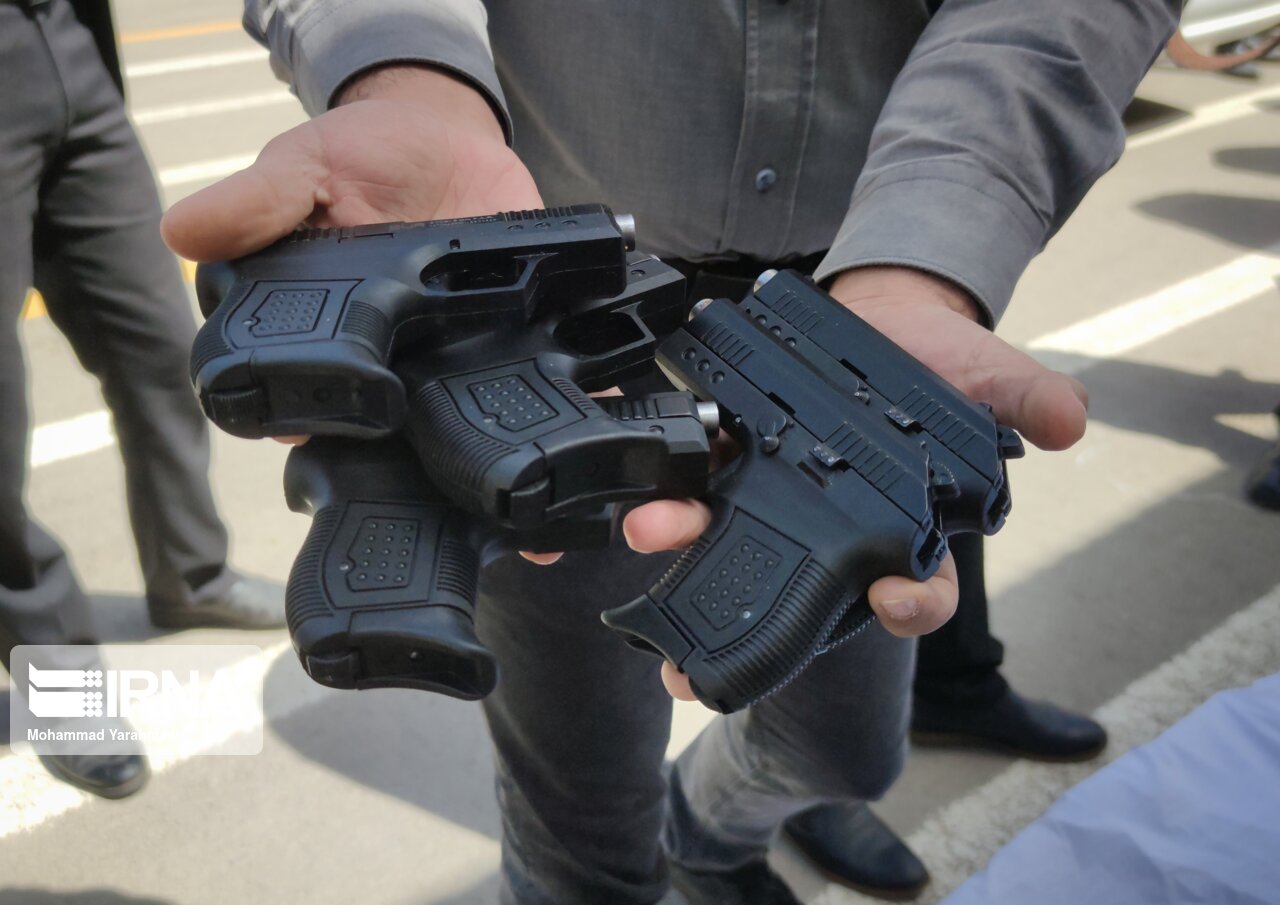 بیش از ۲۲ هزار قبضه سلاح غیرمجاز در سال ۱۴۰۰ کشف شد