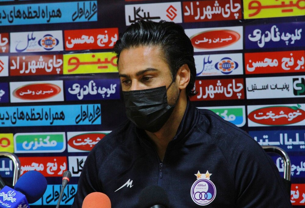 بیشتر از گذشته به استقلال امیدوار شدهام/ مشکل انتخاب بازیکن دارم