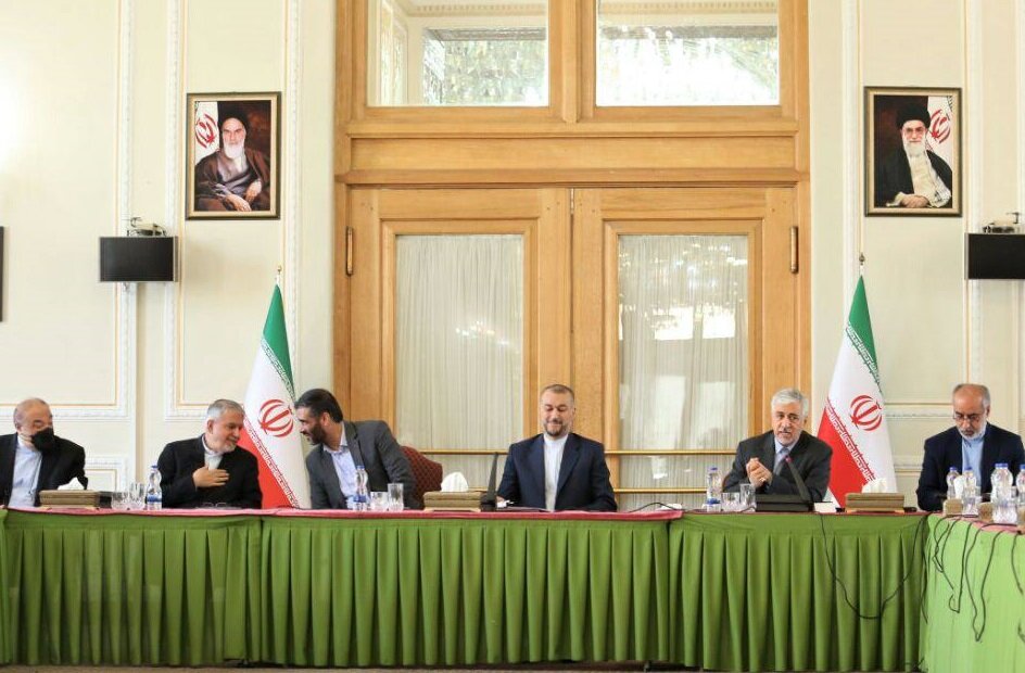 تأکید امیرعبداللهیان بر ضرورت انسجام نهادهای مرتبط تیم ملی