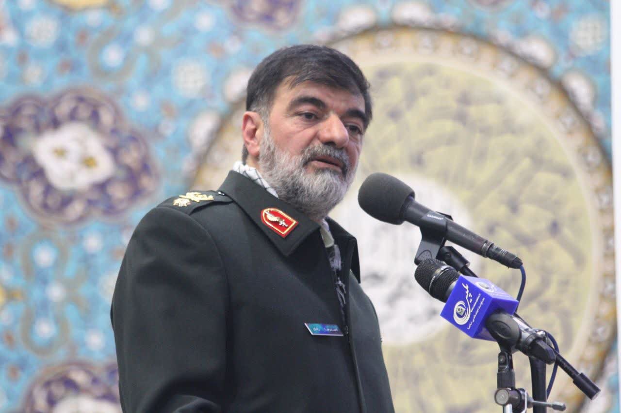 تا جان در بدن داریم برای امنیت مردم تلاش می‌کنیم