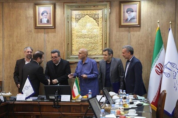 تا پایان دی ماه ابلاغ هزار نفر از سردفتران صادرمیشود